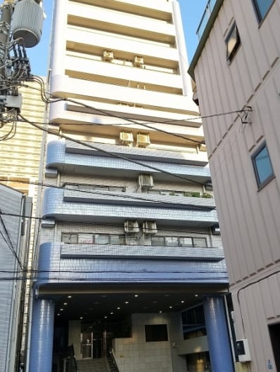 11階建て5階角部屋住戸のため眺望良好　最寄り駅徒歩10分圏内　新規内装リノベーション　住宅ローン減税適合物件　安心のアフターサービス保証付き(外観)