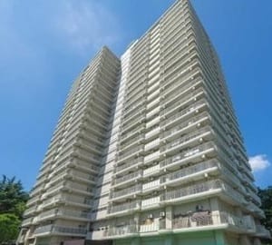 5階部分の角部屋住戸につき陽当り・通風良好　大切なペットと一緒に暮らせます　新規内装リノベーション　住宅ローン減税適合物件(外観)