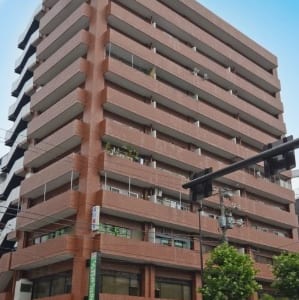 7階部分の南西角部屋住戸のため陽当り・通風・眺望良好　最寄り駅徒歩2分の好立地　新規内装リノベーション　住宅ローン減税適合物件(外観)