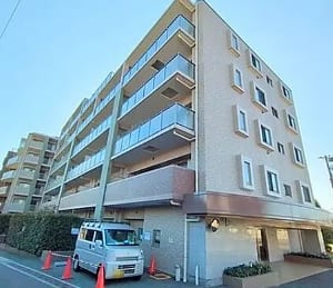 9階建て6階部分の南東向き住戸　大切なペットと一緒に暮らせます　陽当り・通風良好　新規内装リノベーション　住宅ローン減税適合物件(外観)