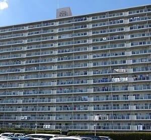 7階部分の南東向き住戸のため陽当り・眺望・通風良好　オートロック完備　新規内装リフォーム済み　住宅ローン減税適合物件(外観)