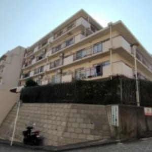 7階建て2階部分の北東向き住戸　最寄り駅徒歩10分圏内　新規内装リフォーム　住宅ローン減税適合物件(外観)