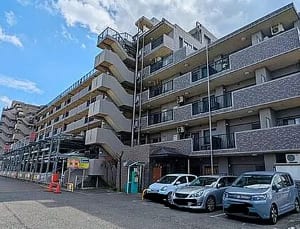 レーベングランヒルズ朝霞台 新座市畑中３丁目 仲介手数料0円(無料）